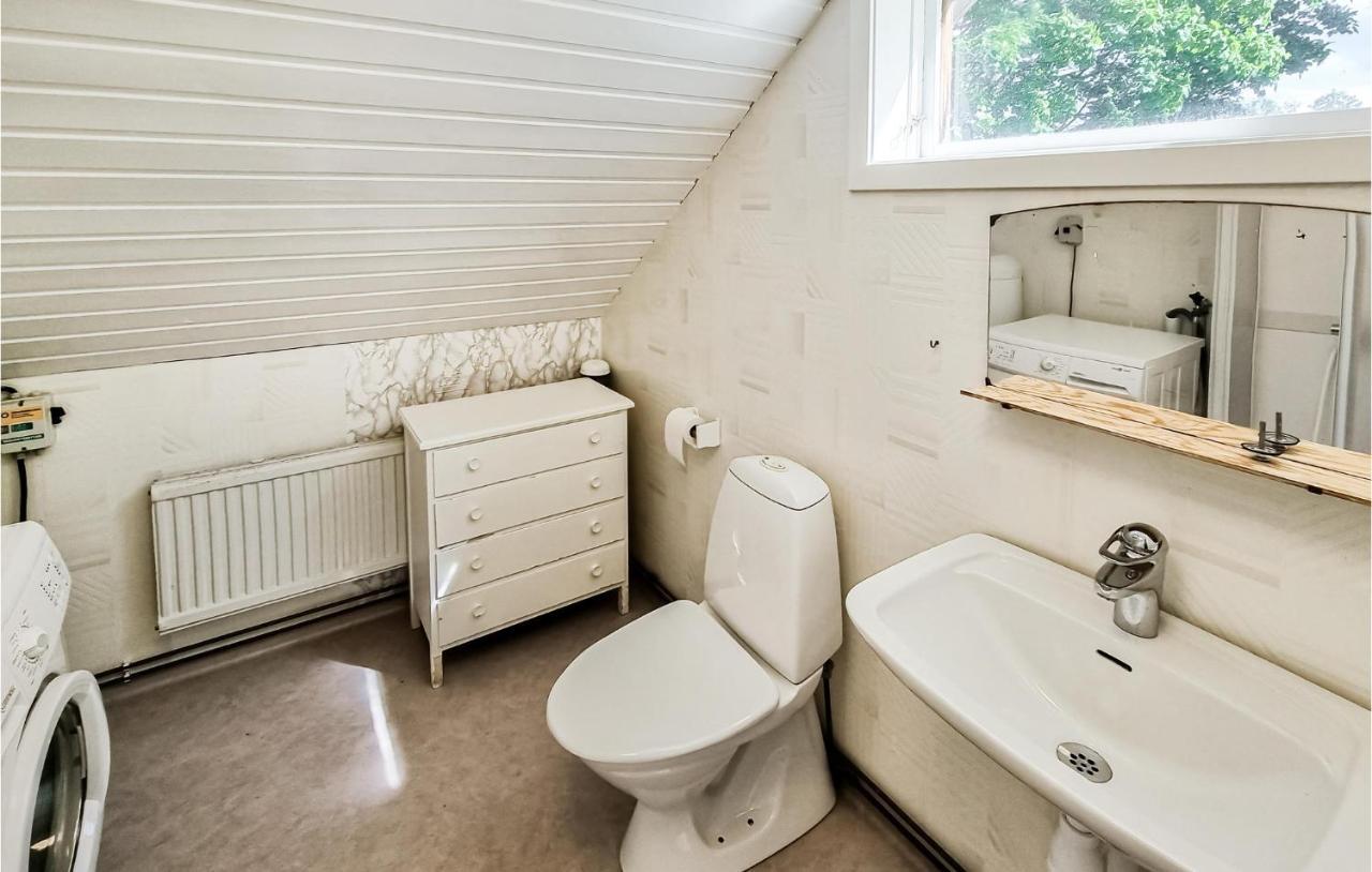 Stunning Apartment In Gullspang With Wifi Екстериор снимка